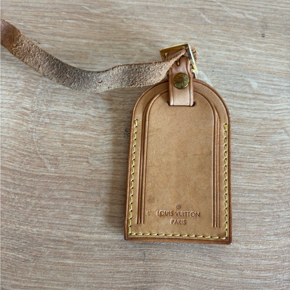 Authentic Louis Vuitton id tag - Picture 1 of 2